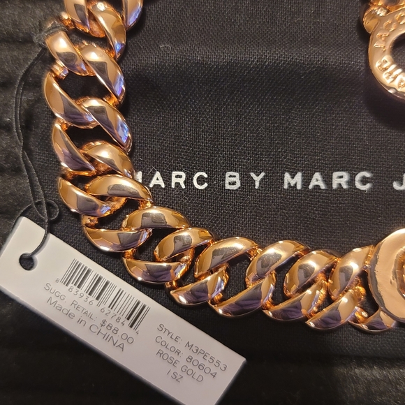 Marc by Marc Jacobs Katie Turn Lock Rose Gold Bracelet - Picture 5 of 7
